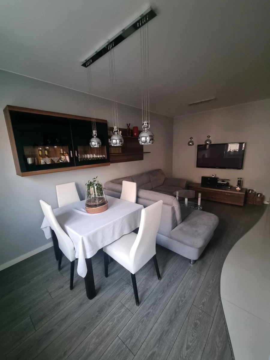 Sprzedam mieszkanie 1 piętro os. Bajkowe Jarocin pow. 48m2