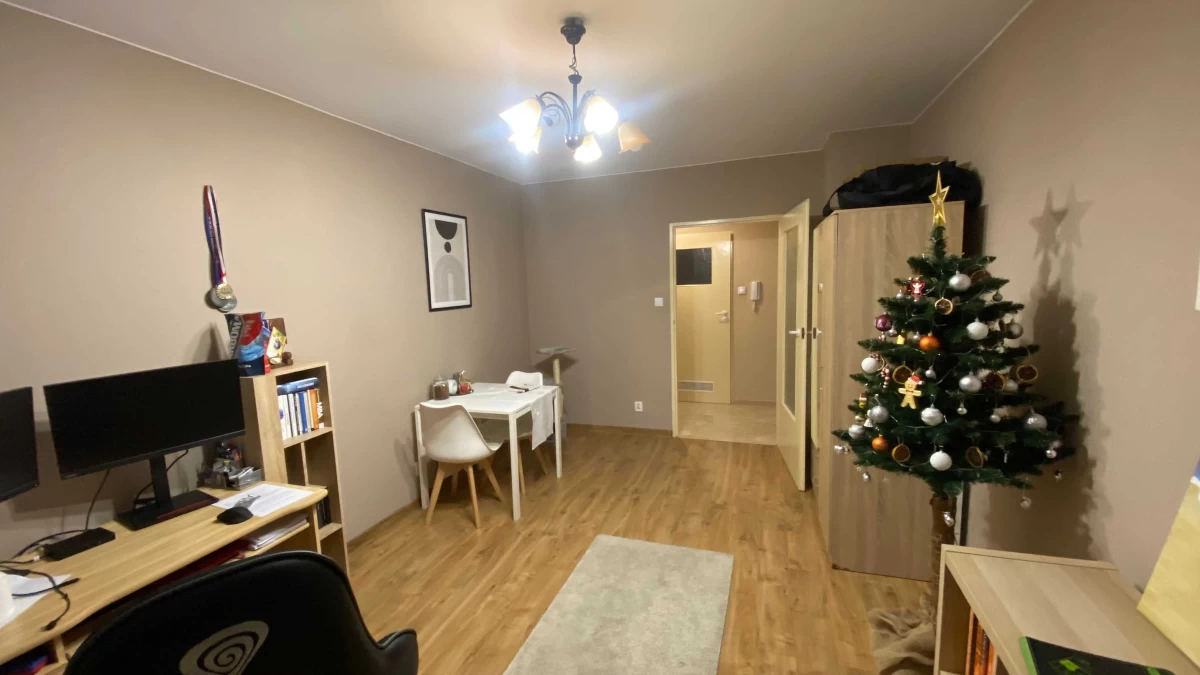 Sprzedam 2 pokojowe mieszkanie Kraków Krowodrza