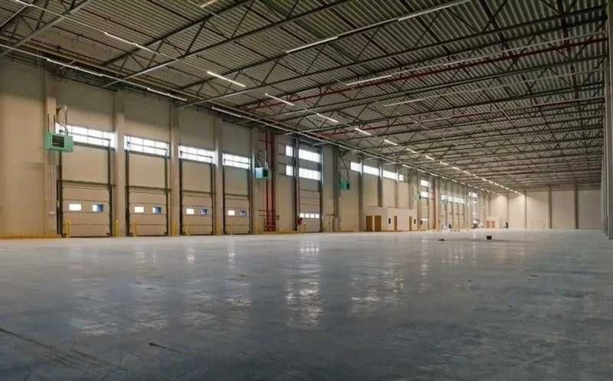 WYnajmę Hala magazynowa z biurem Kraków-Morawica klasy A 1980m2