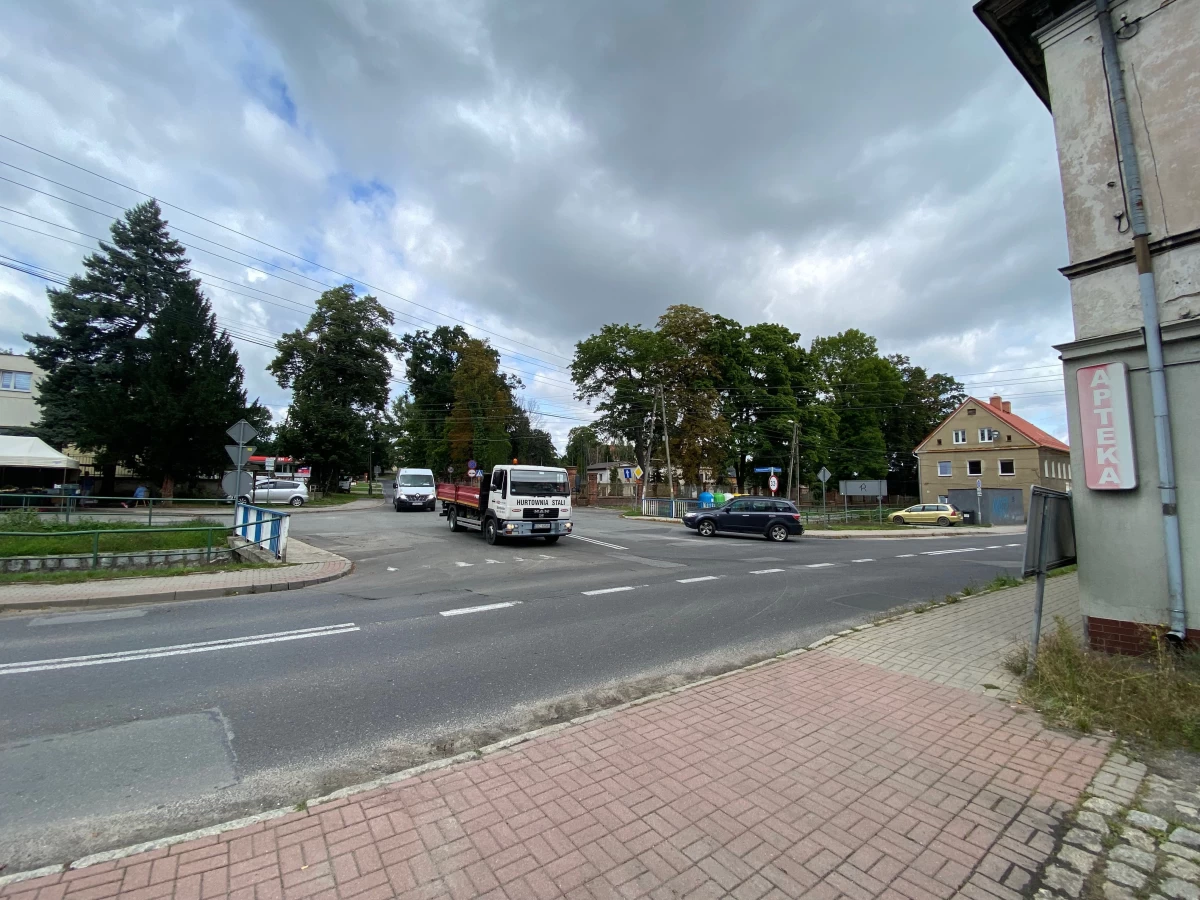 Sprzedam Mieszkanie 65 m2 Lokal usługowy Centrum Dzierżoniów Pieszyce