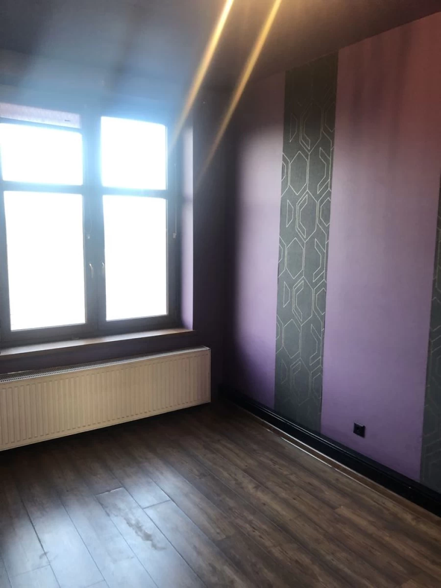 Sprzedam mieszkanie 3 pokoje w centrum 85m