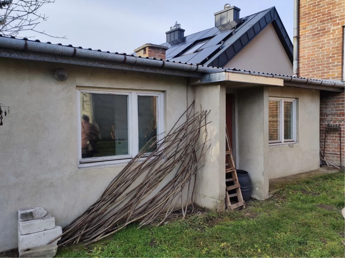 Sprzedam Dwupiętrowy dom z ogrodem przy rynku Wąwolnica