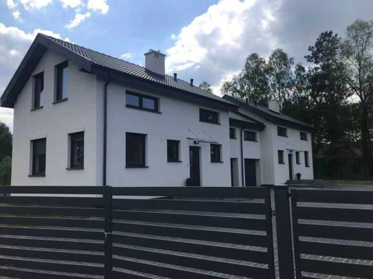 Sprzedam Dom jednorodzinny dwulokalowy w Borówcu ul. Buczynowa