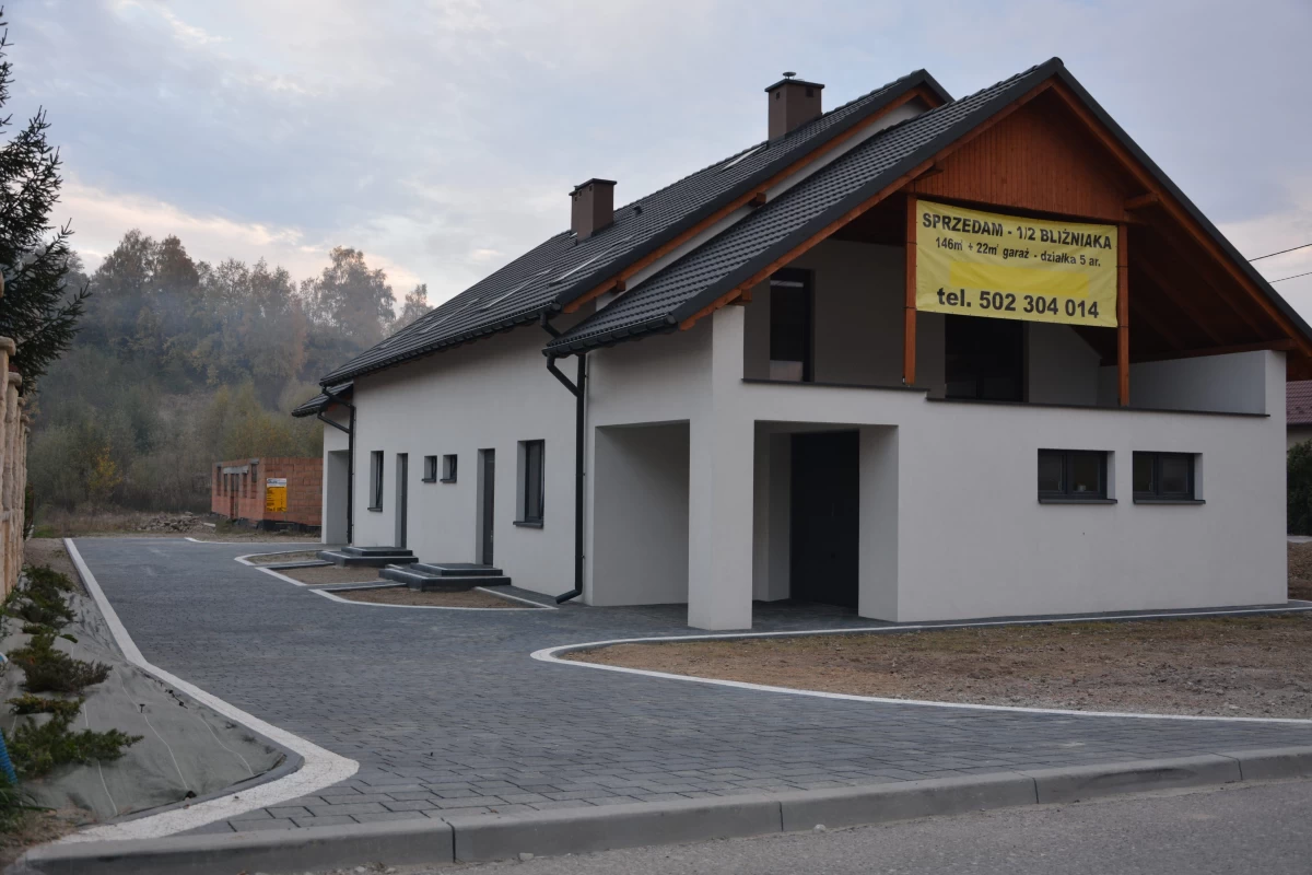 Sprzedam Dom Mieszkanie 100m2 na wsi 10km od Krakow Ogromny Taras Wysiołek Luborzycki