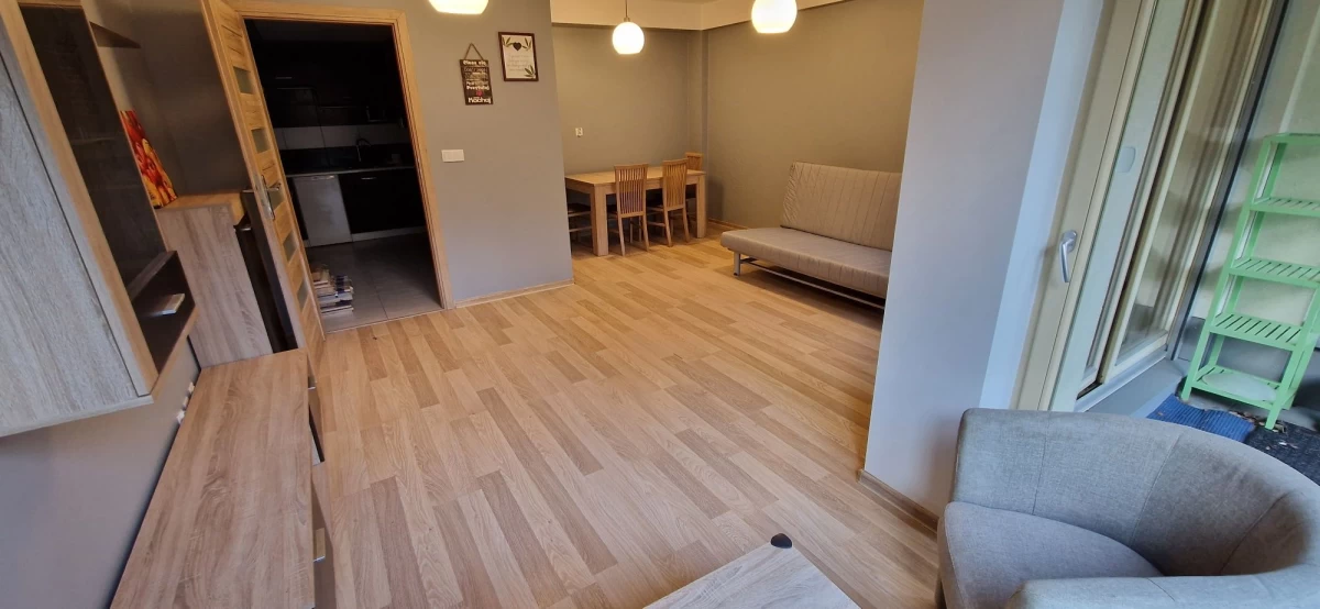Wynajmę 2 pok 57 m2 Centrum mieszkanie z osobną kuchnią
