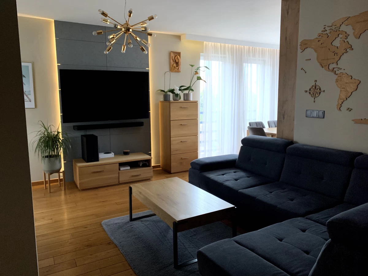 Sprzedam DOM Segment, 5 pokoi z ogródkiem, 2 piętra, Malcanów