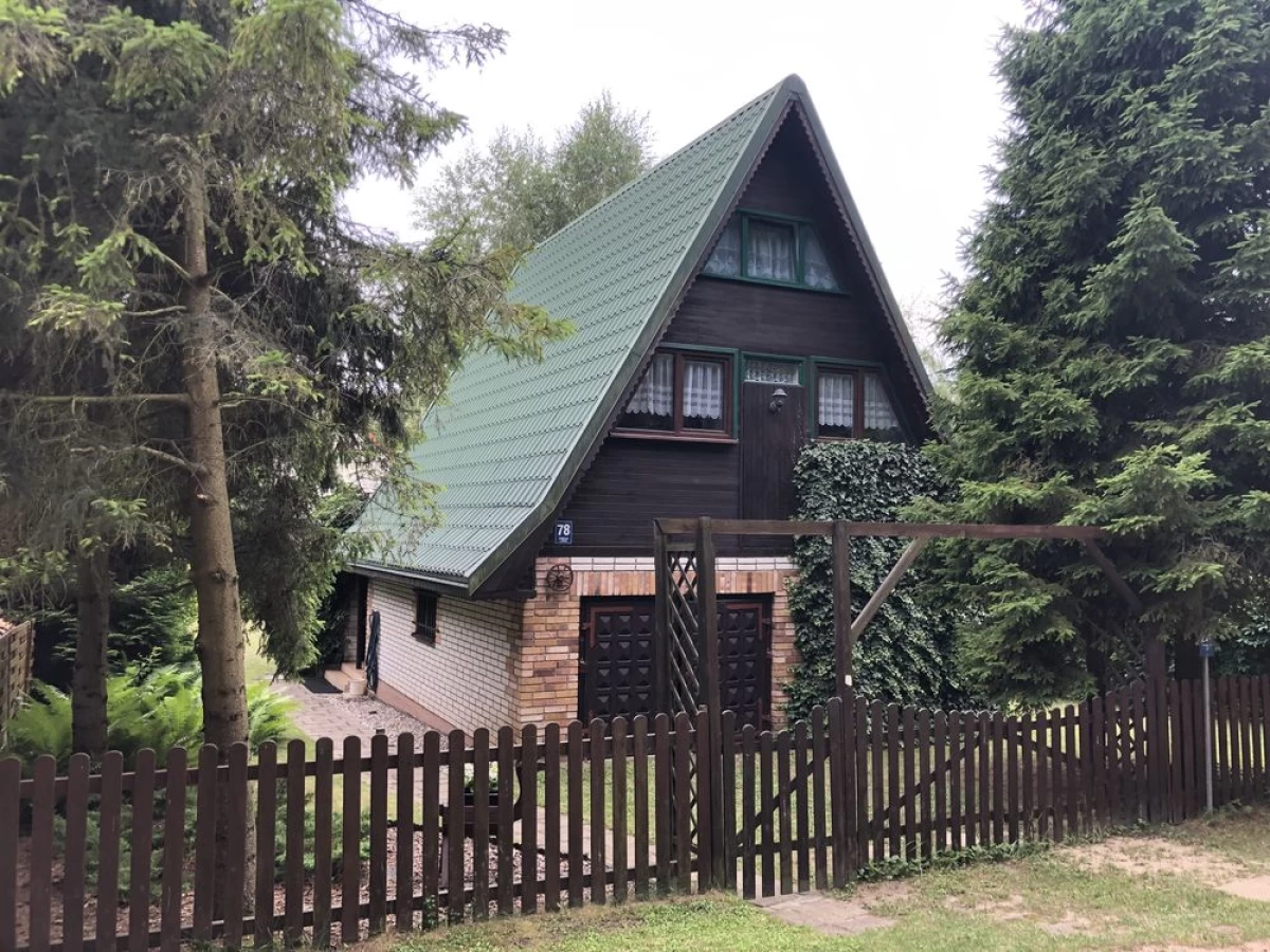 Sprzedam Klimatyczny domek letniskowy nad jeziorem w miejscowość Szteklin