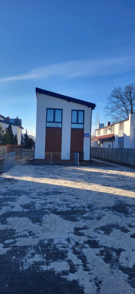 Sprzedam Bezczynszowy segment Marki z ogródkiem 61,36m2