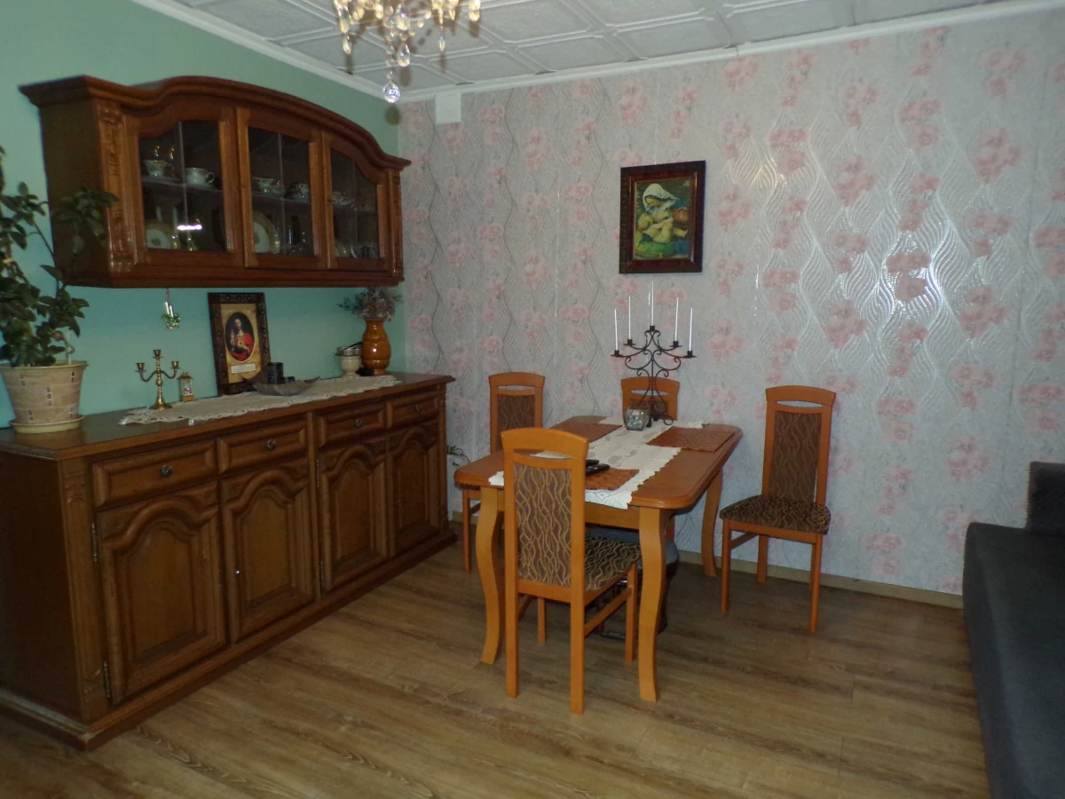 Sprzedam domu w Budach Zaklasztornych
