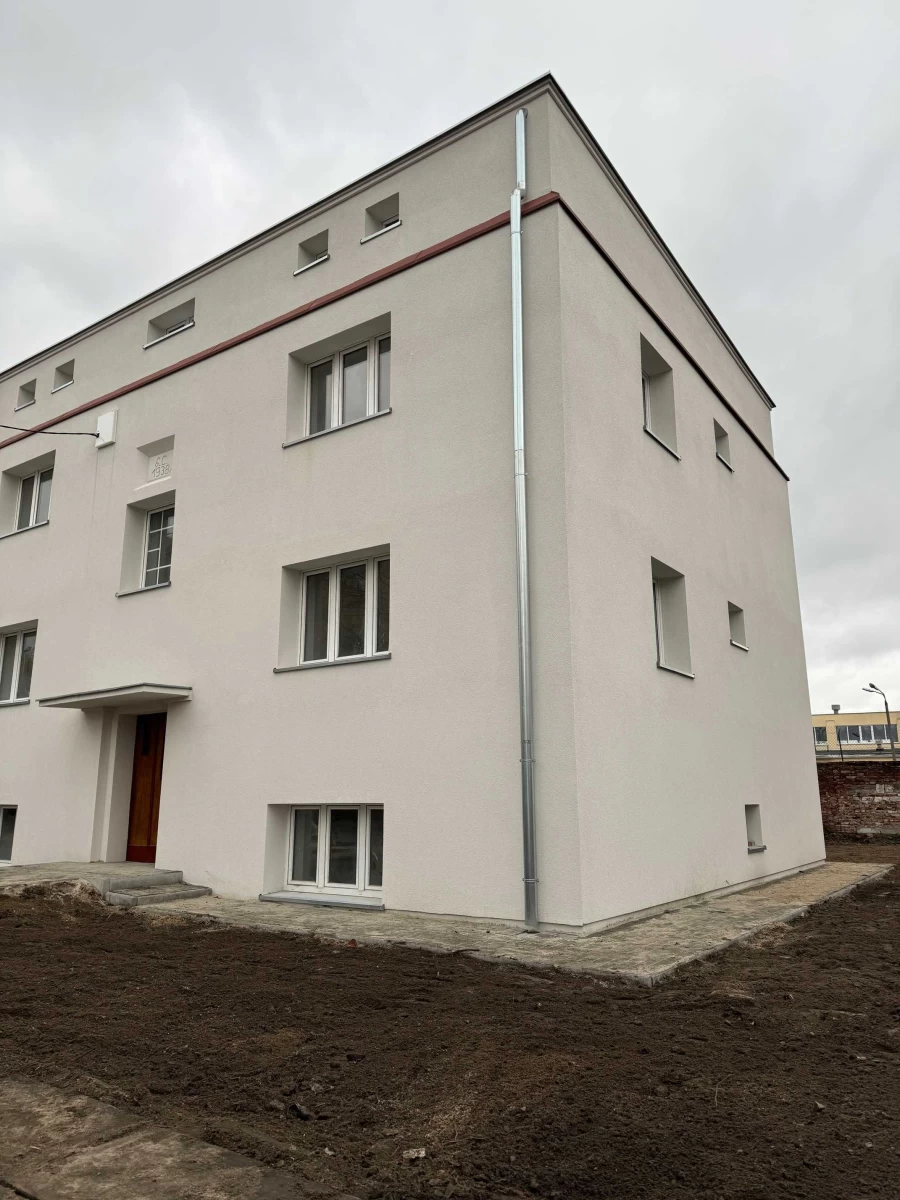 Sprzedam 43m2, 1 piętro, 3 pokoje, miejsce postojowe w cenie Toruń