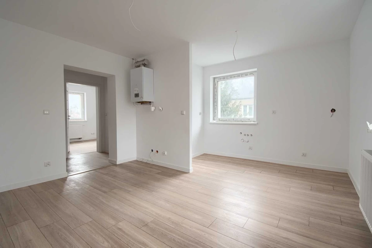 Sprzedam 43m2, 1 piętro, 3 pokoje, miejsce postojowe w cenie Toruń
