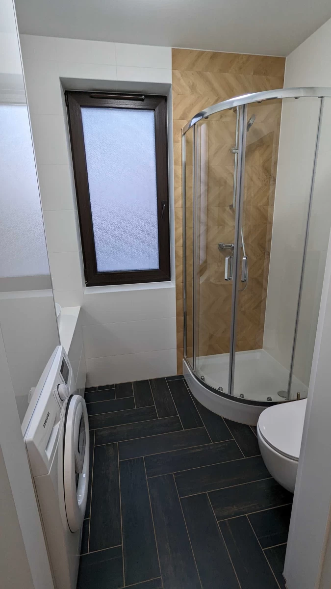 Wynajmę mieszkanie 80m2, salon, dwie sypialnie, ogród, użytkowe poddasze Jeżów Sudecki