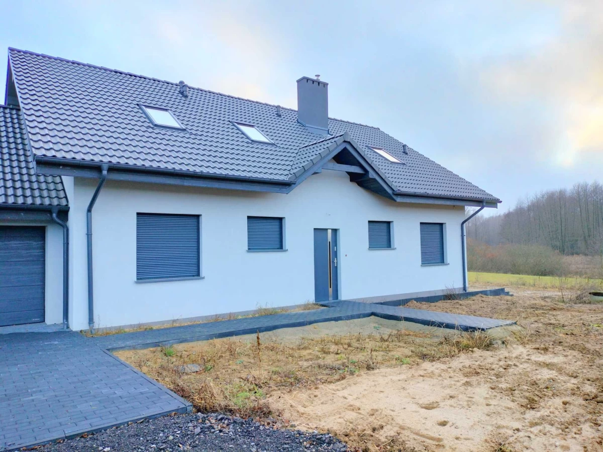 Sprzedam Dom nad jeziorem stan deweloperski