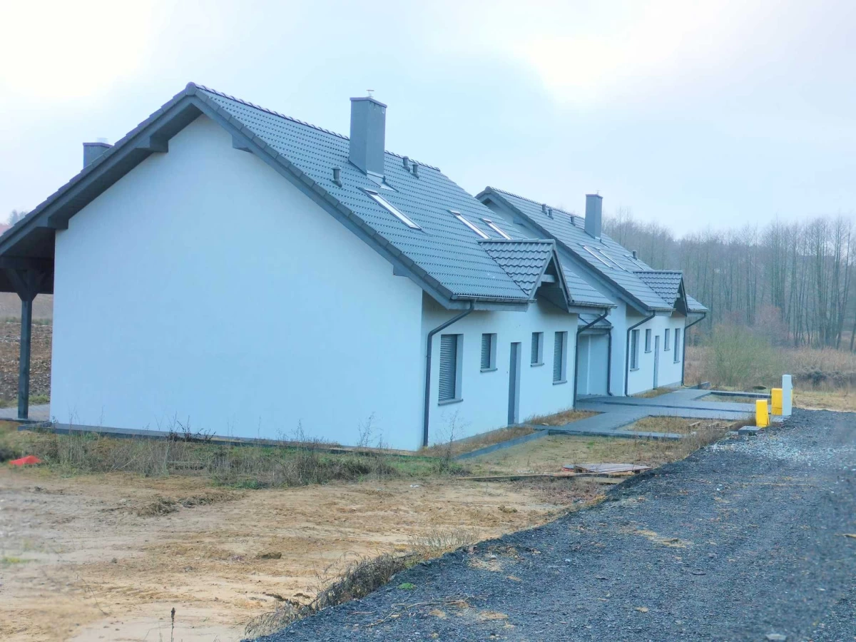 Sprzedam Dom nad jeziorem stan deweloperski