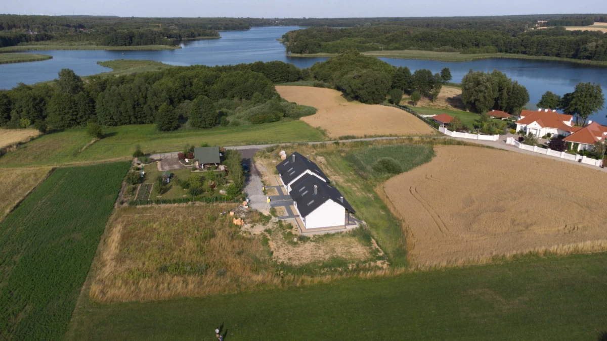 Sprzedam Dom nad jeziorem stan deweloperski