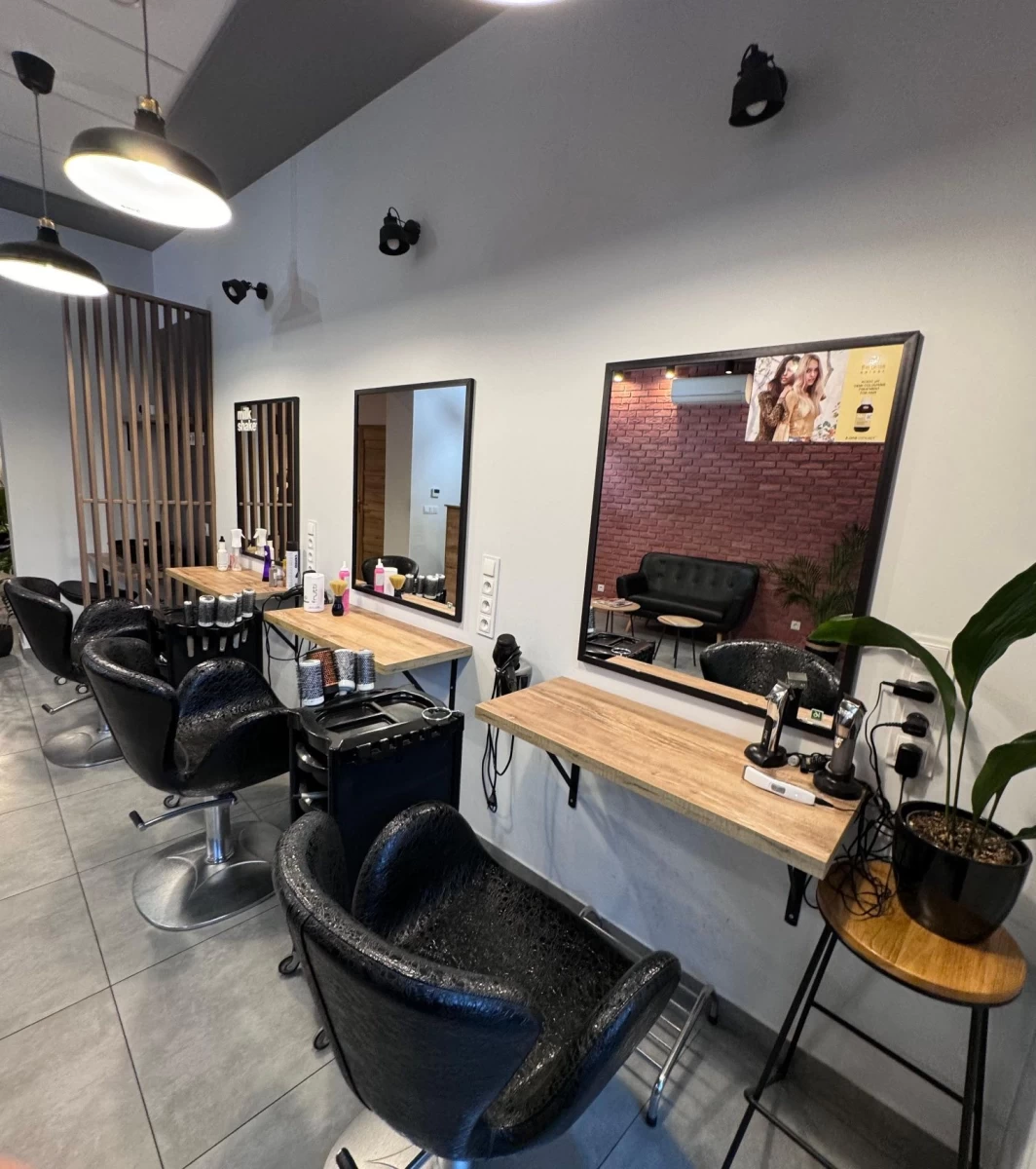Sprzedam salon fryzjerski (odstąpię gotowy biznes) Tarnowskie Góry