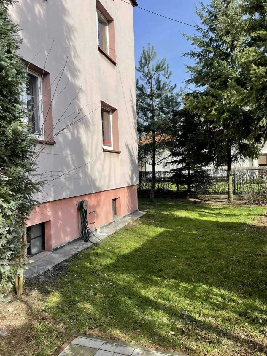 Dom wolnost. w dobrej lokalizacji z fajną działką. Sosnowiec - Plażowa