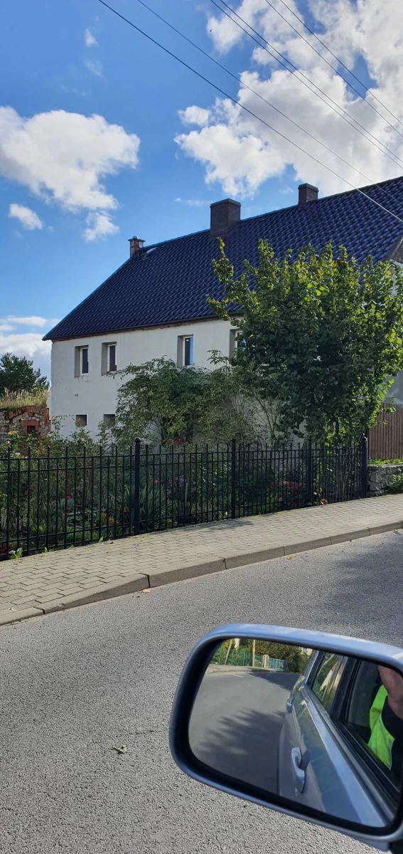 Sprzedam Dom do remontu z dużą działką Strzegom
