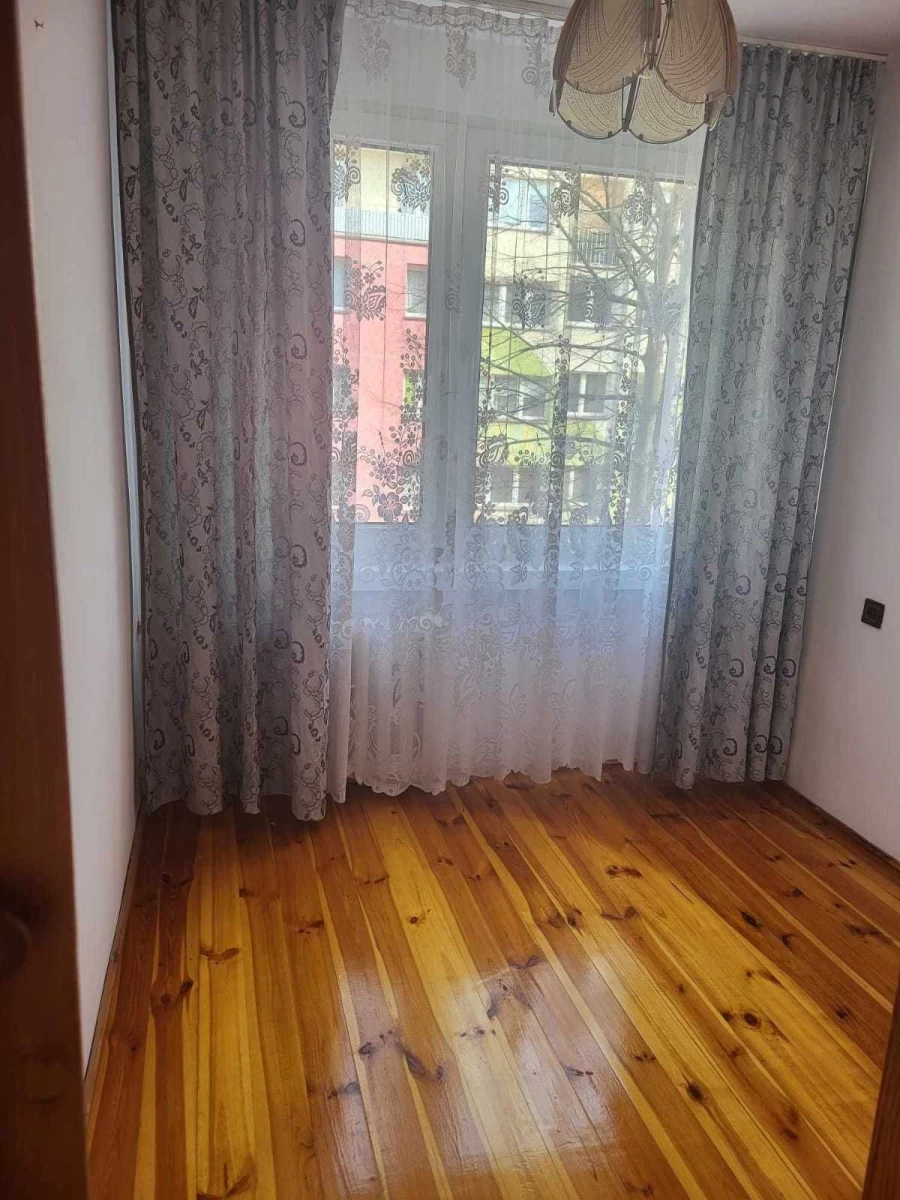 Sprzedam Mieszkanie o powierzchni 45,1m2 II piętro Lubin