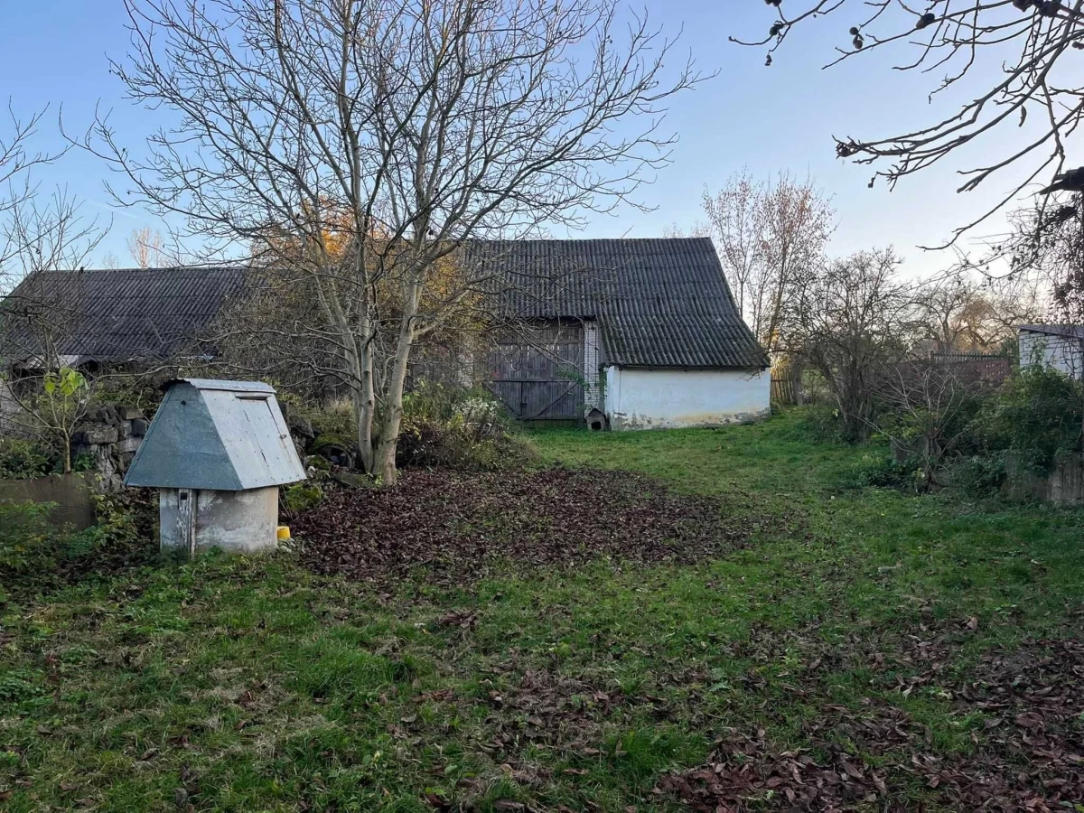 Sprzedam Dom w miejscowości Grabowiec k. Piotrkowice, działka 16 arów