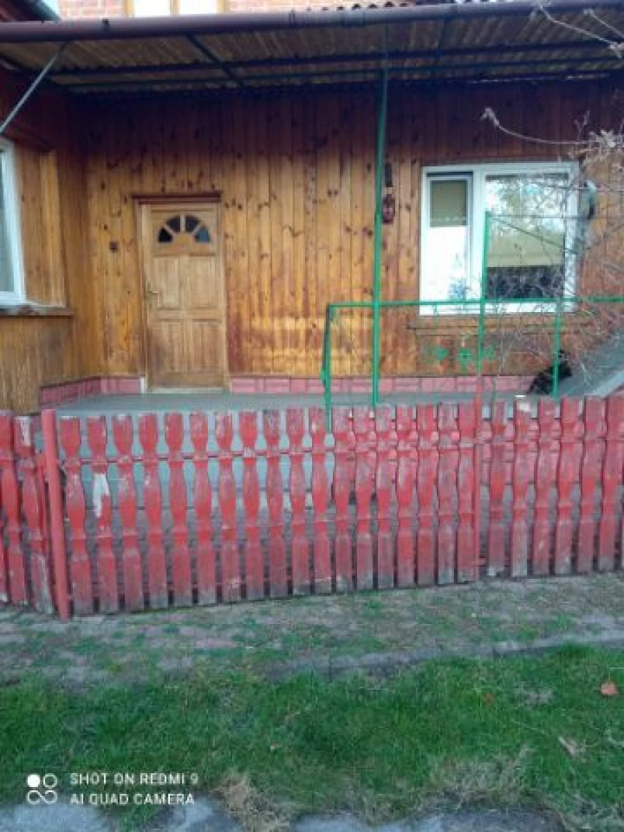 Sprzedam Dom parterowy z budynkami gospodarczymi Zaleszany