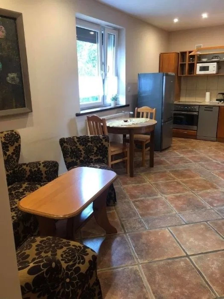 WYnajme Apartament noclegi Mikołów dom kawalerka mieszkanie pokoje kwatera