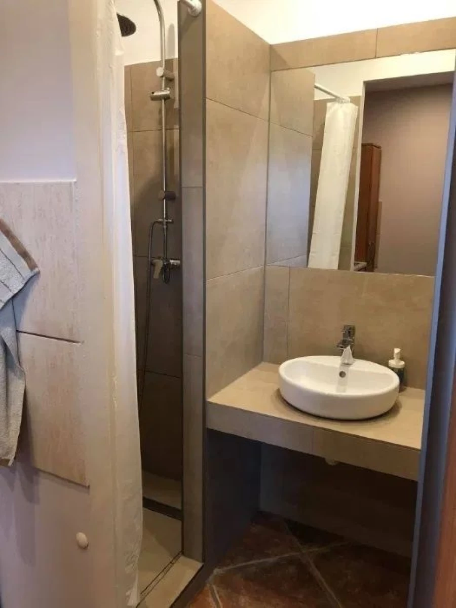 WYnajme Apartament noclegi Mikołów dom kawalerka mieszkanie pokoje kwatera