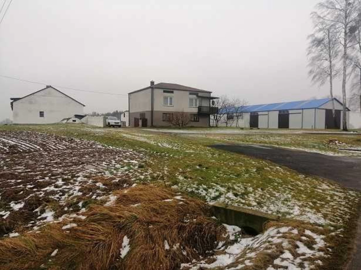 Sprzedam nieruchomość 1,01 ha dom mieszkalny, zbudowania, hala