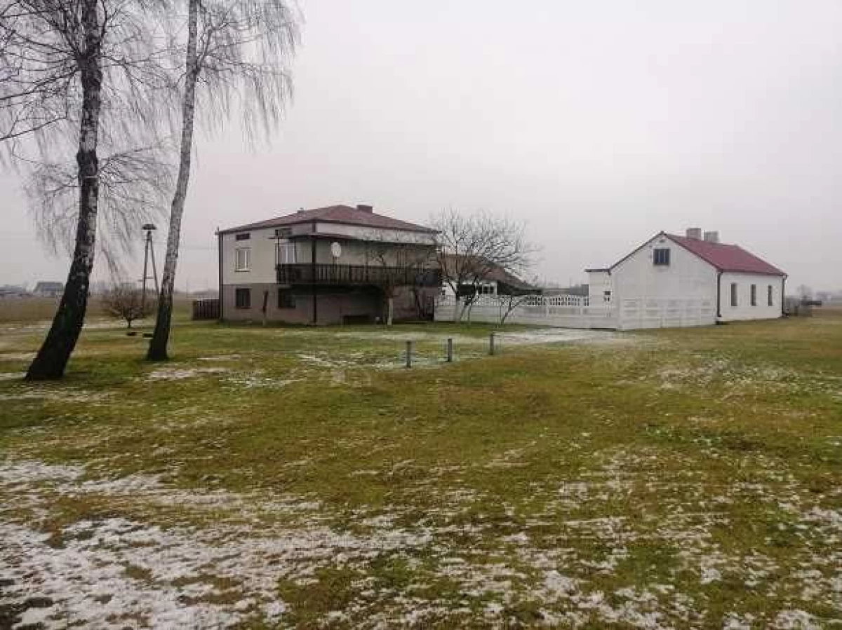 Sprzedam nieruchomość 1,01 ha dom mieszkalny, zbudowania, hala