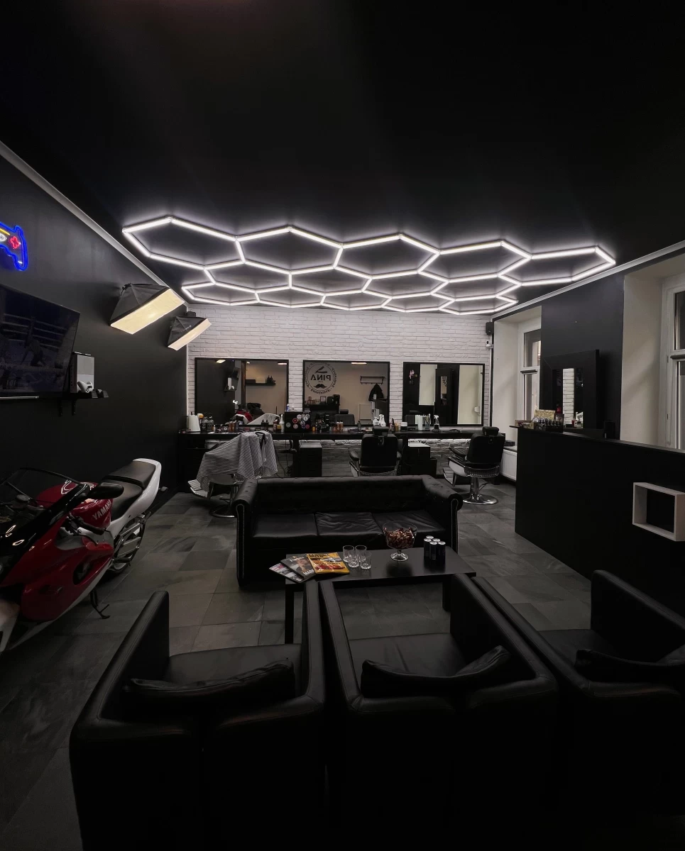 Sprzedam gotowy biznes barbershop / NISKI CZYNSZ