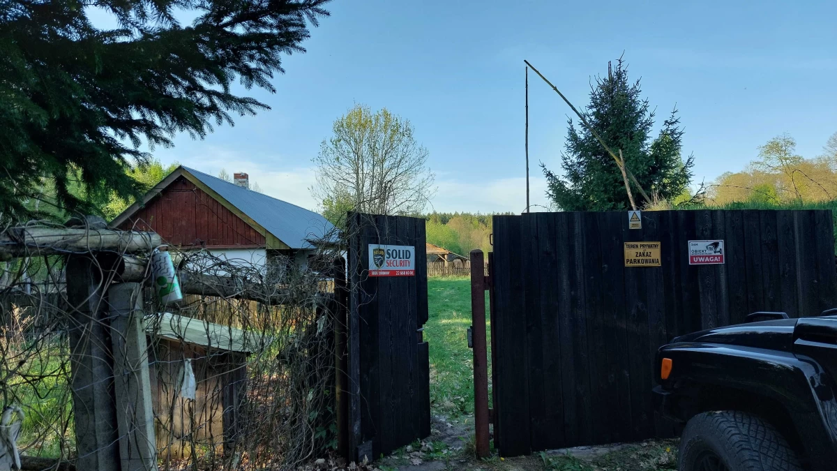 Dom Holenderski w środku lasu bez sąsiadów niedaleko Warszawy
