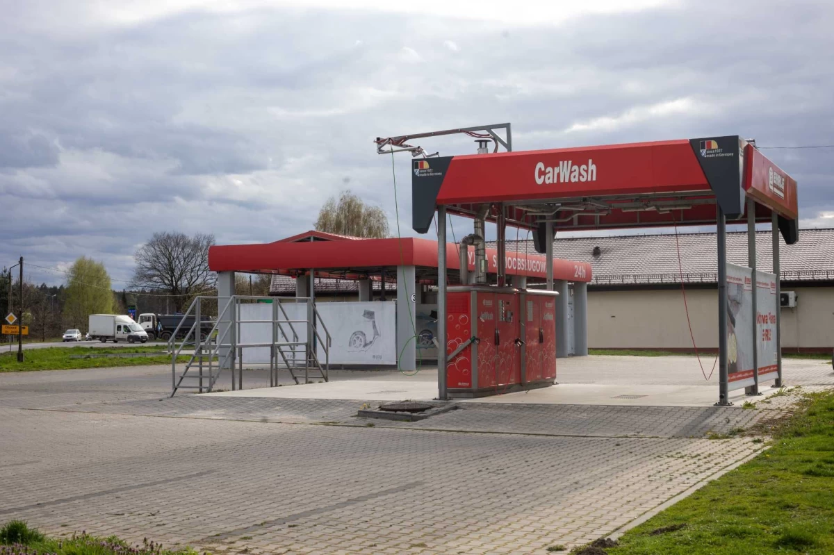 Myjnia Samochodowa, Rentowny biznes Super Lokalizacja WOLA 5 stanowisk
