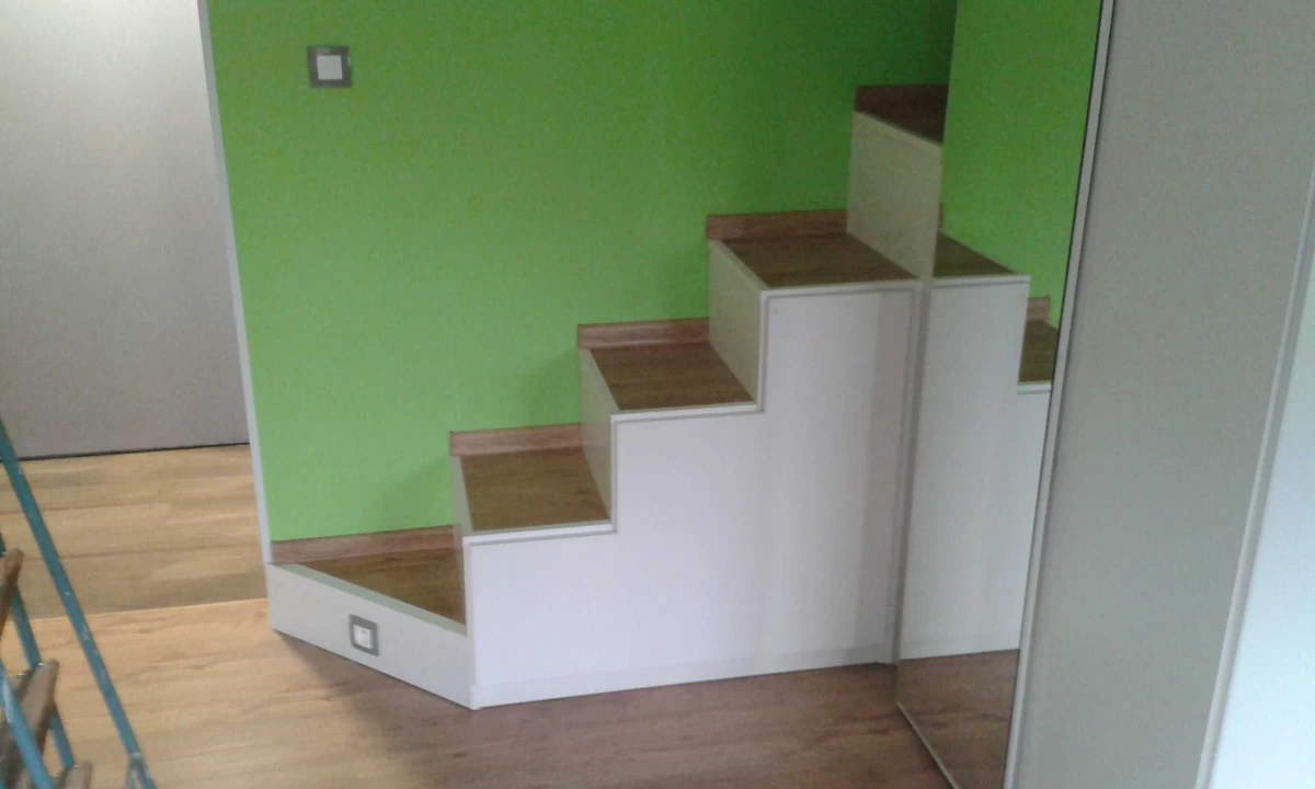 Wynajmę 30m2 z antresolą 2300zł Praga Południe Warszawa