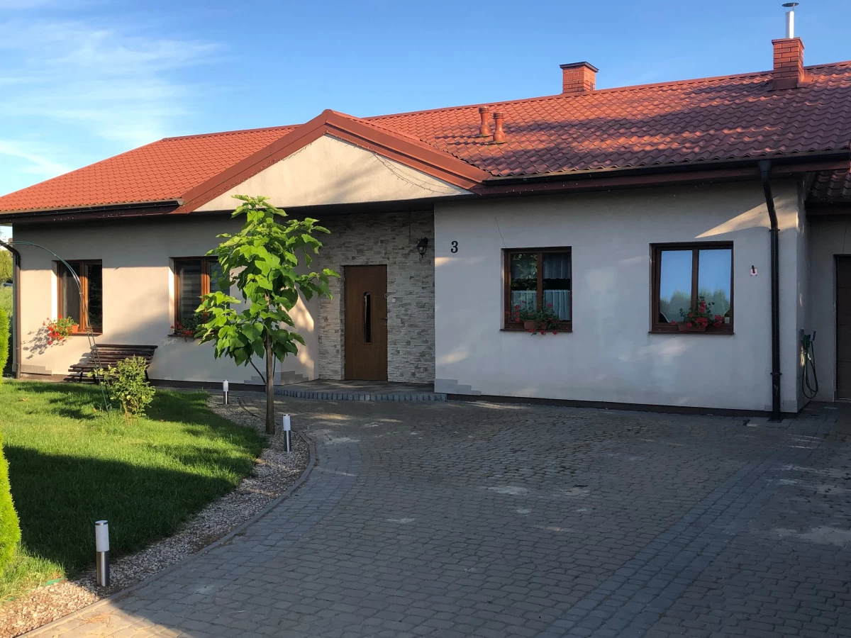 Sprzedam Atrakcyjny dom na pięknej dużej działce w Krępcu