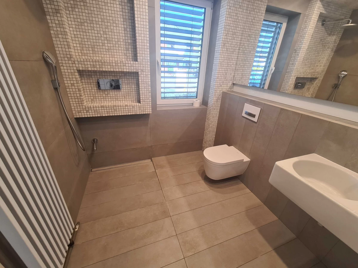 Wynajmę Dom, 5 pokoi, 150 m2 Płock