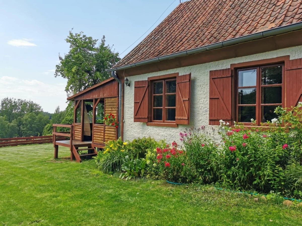 Sprzedam dom nad jeziorem działka z domem i własną linią brzegową