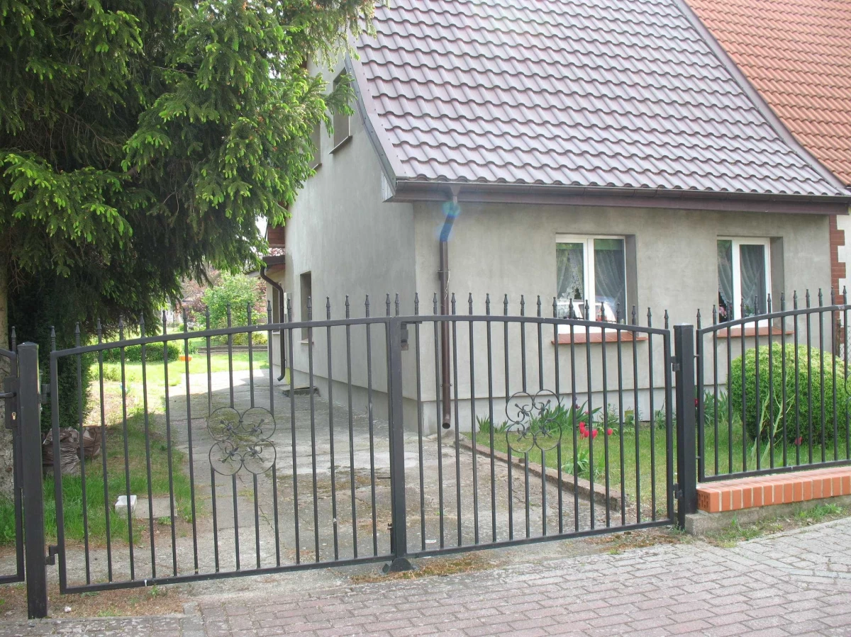 Sprzedam Dom na sprzedaż 9 km. od morza bez pośredników blisko morza