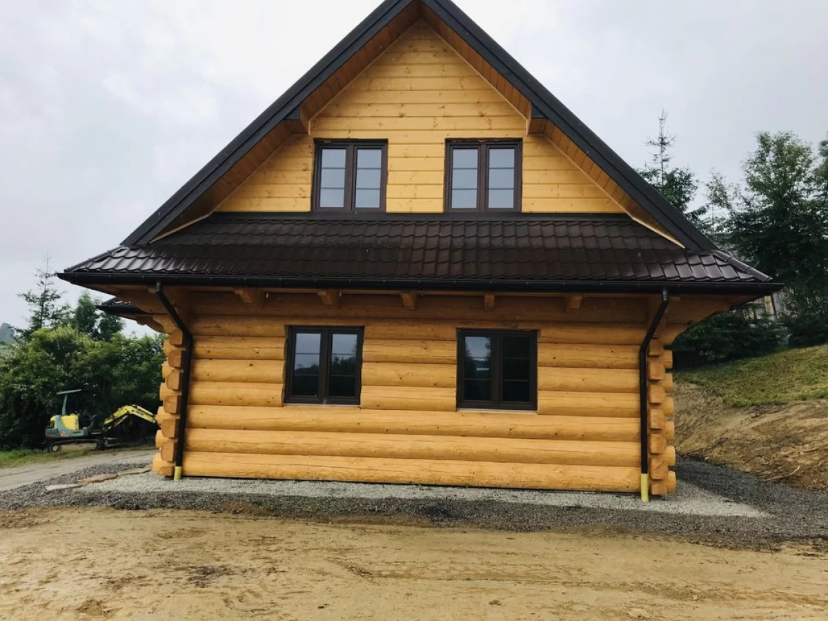 Sprzedam Dom z bali świerkowych 120m 2, działka 29 ar.