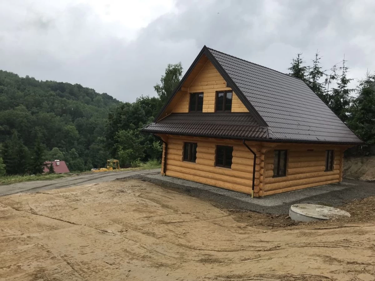 Sprzedam Dom z bali świerkowych 120m 2, działka 29 ar.