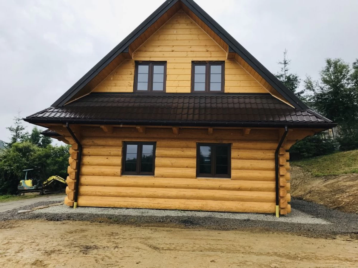 Sprzedam Dom z bali świerkowych 120m 2, działka 29 ar.