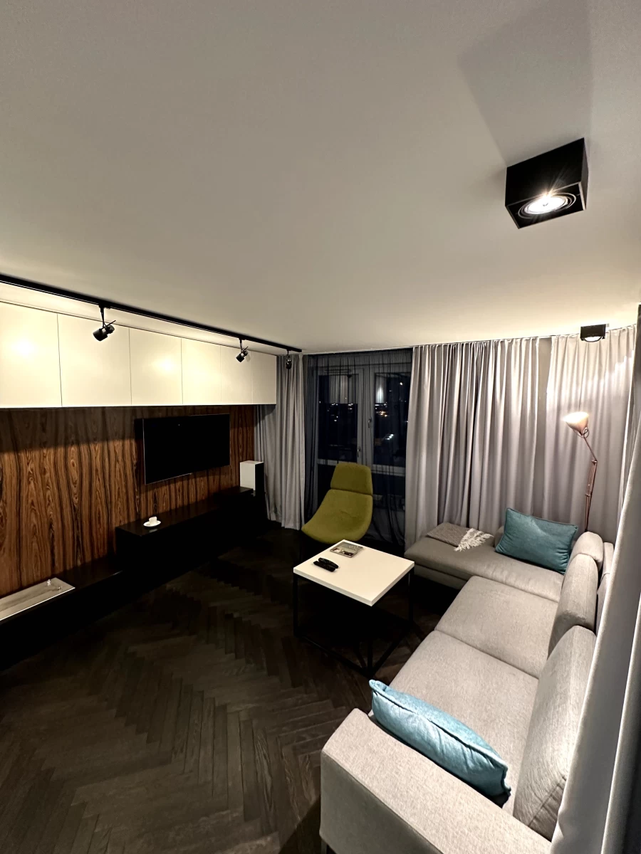 Nowoczesne mieszkanie w centrum Rzeszowa 80m2 + parking + 2 balkony