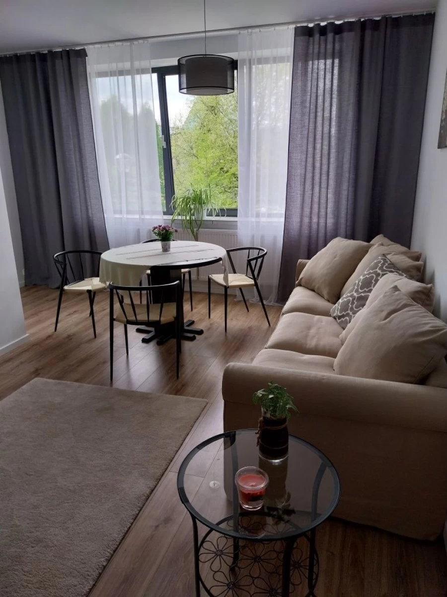 Wynajmę Mieszkanie Kraków pierwszy najemca 60m2 os.Tysiaclecia