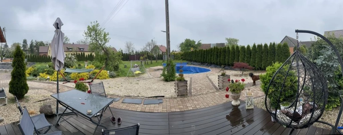 Sprzedam Dom wolno stojący z basenem