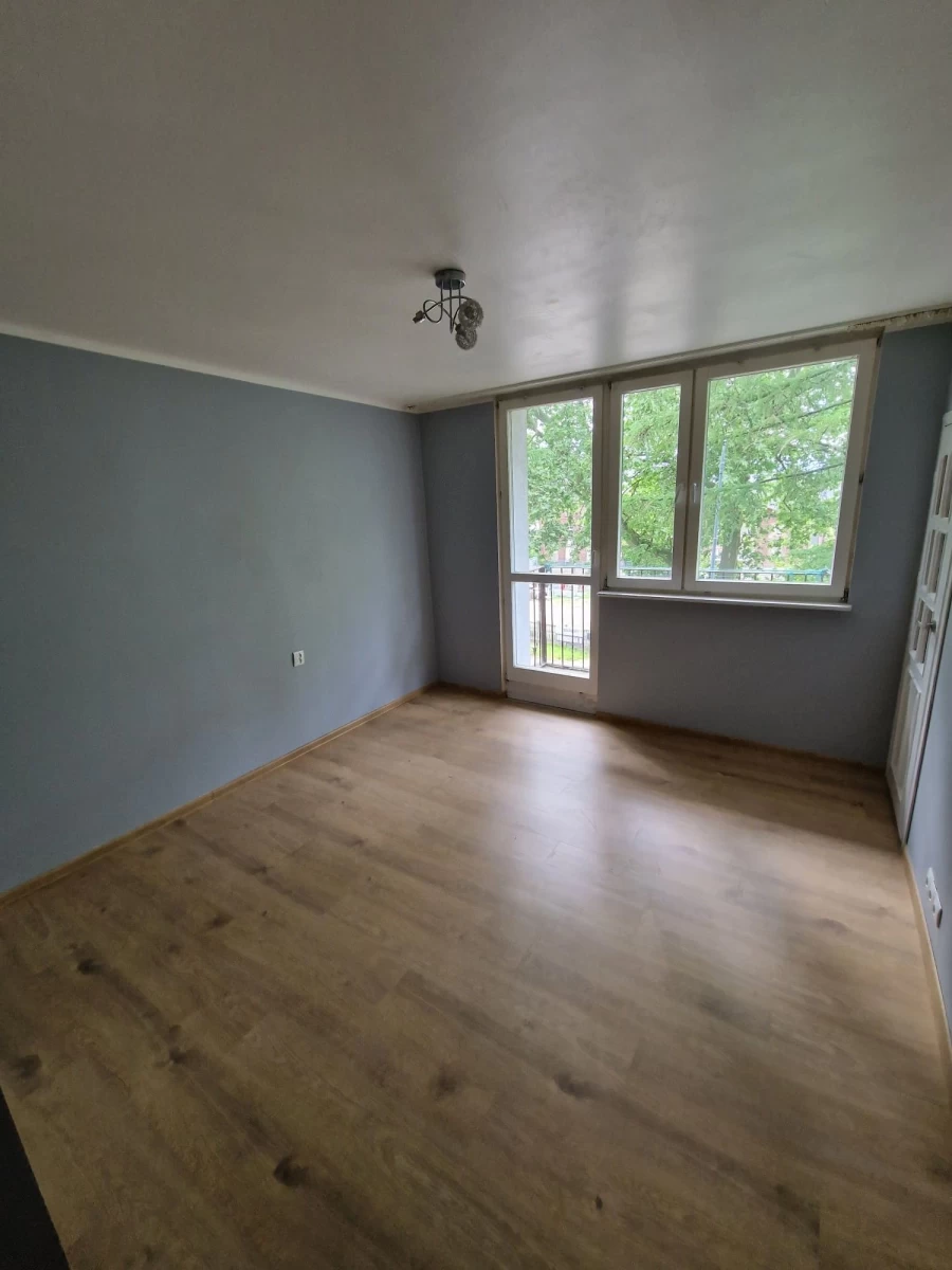 Sprzedam mieszkanie 27.4 m2 centrum Kostrzyn nad Odra