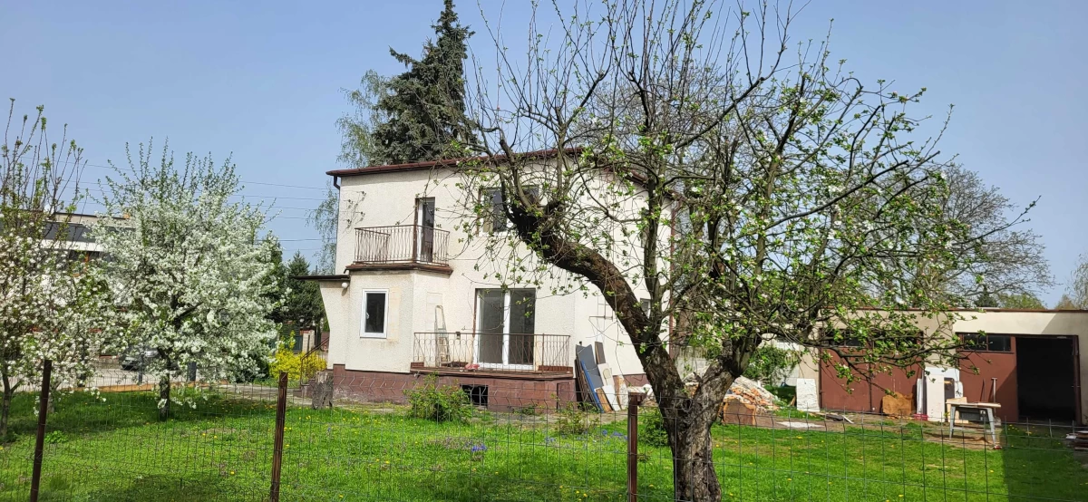 Sprzedam Dom do remontu z działką 720m2 Jasin