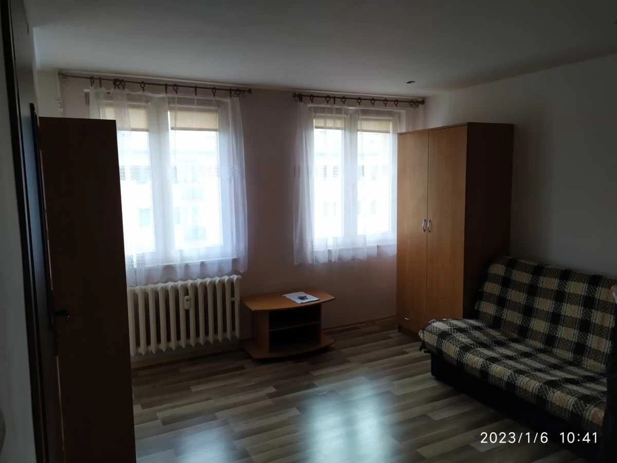Wynajmę Kawalerka Kielce, ciepłe, niskie opłaty
