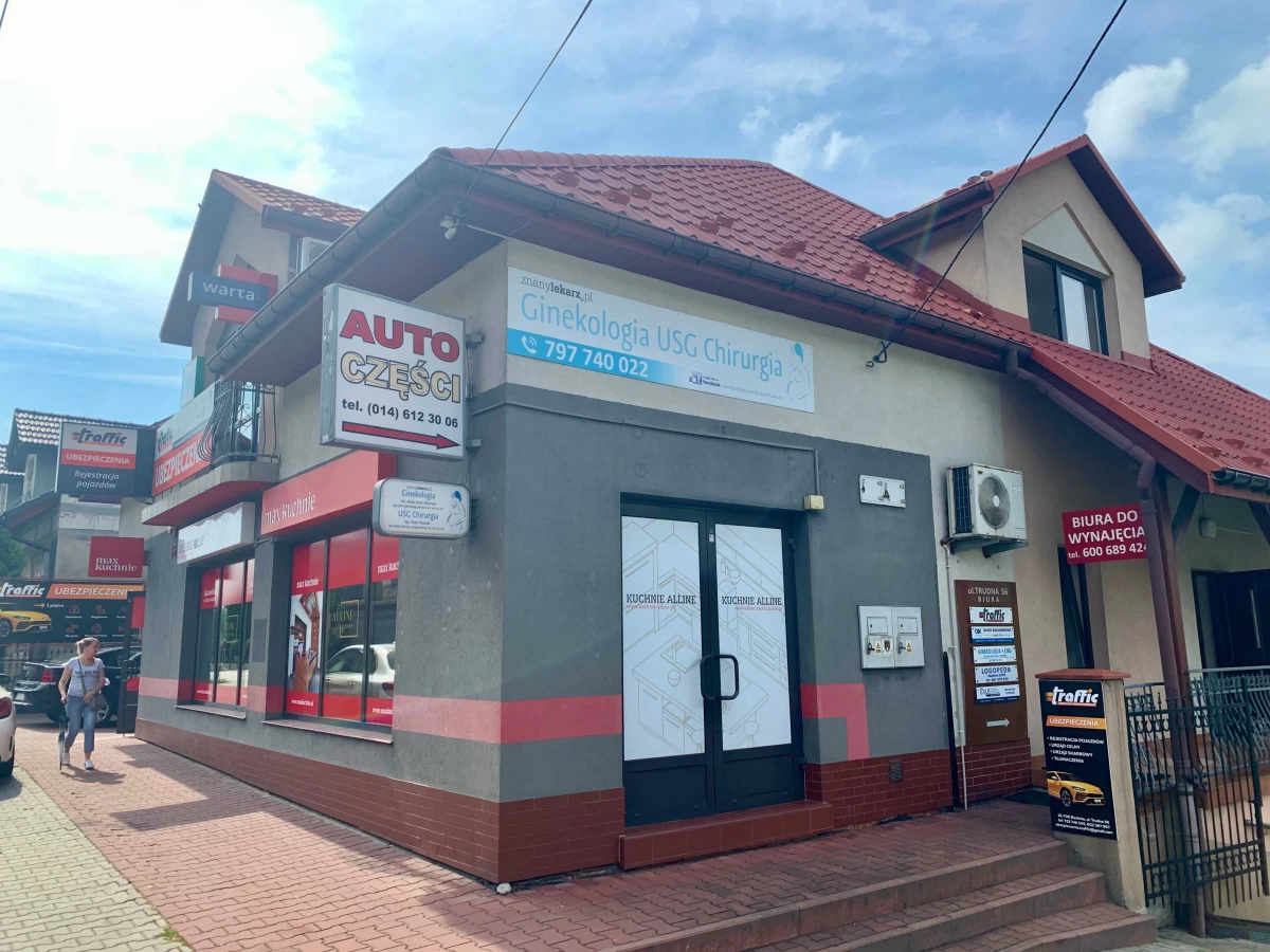WYnajmę LOKAL witryny 100m2 z parkingiem Bochnia