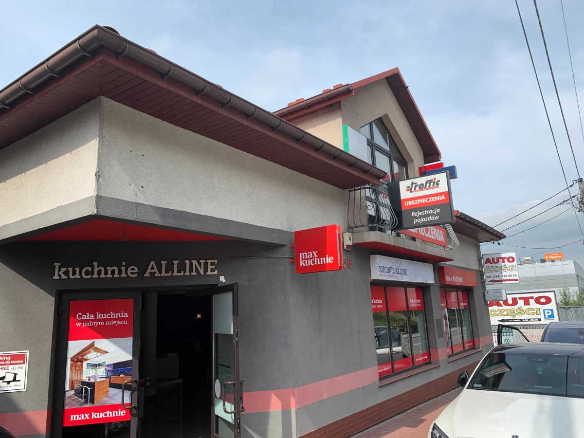 WYnajmę LOKAL witryny 100m2 z parkingiem Bochnia