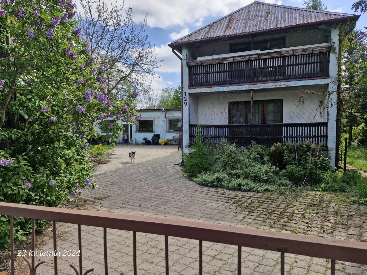 Tomaszów Mazowiecki Sprzedam dom na działce 2000 m2