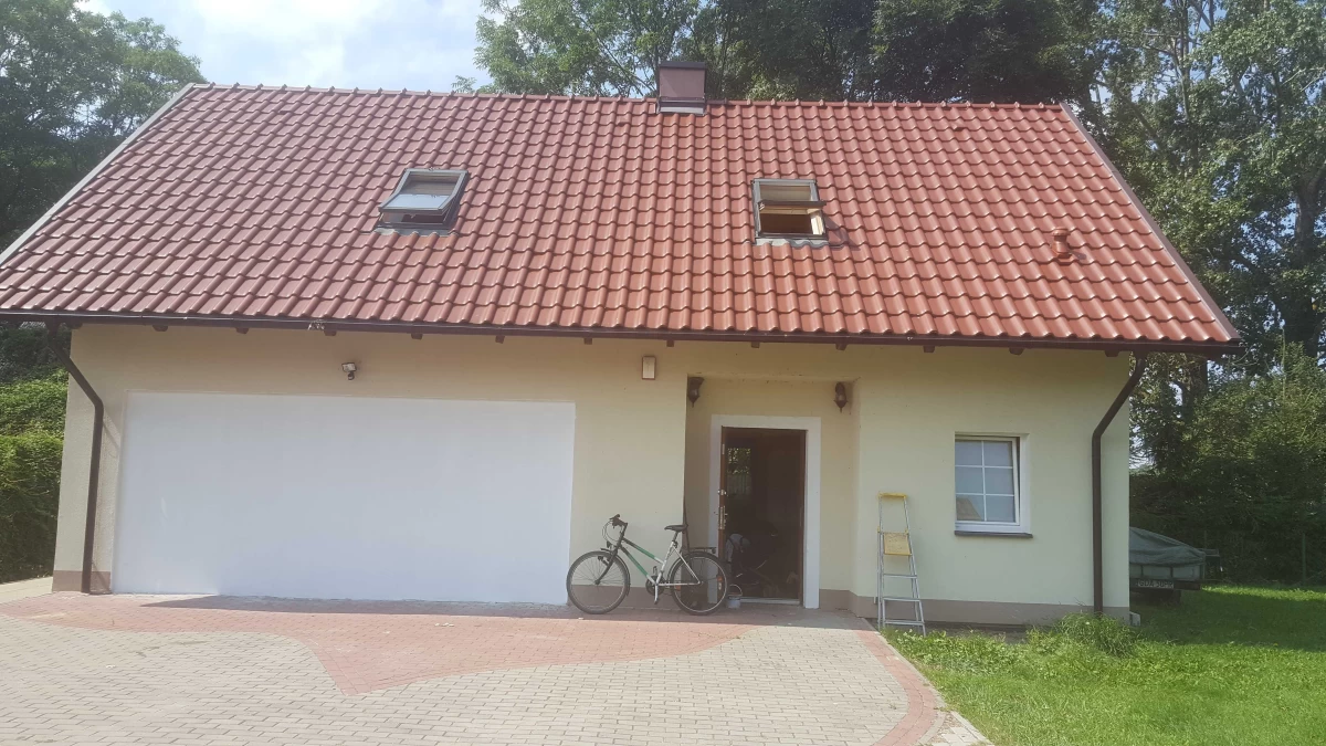 Sprzedam 2 domy na jednej dzialce + domek letniskowy